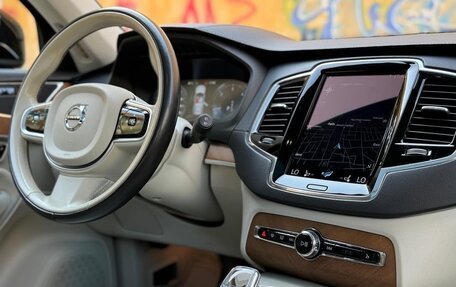 Volvo XC90 II рестайлинг, 2022 год, 4 580 000 рублей, 8 фотография