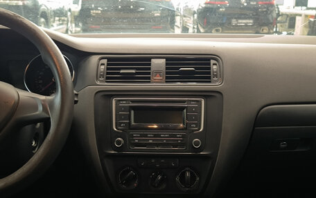 Volkswagen Jetta VI, 2015 год, 850 000 рублей, 17 фотография
