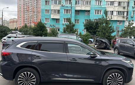 CheryExeed TXL, 2022 год, 3 000 000 рублей, 3 фотография