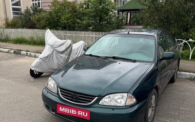 Toyota Avensis III рестайлинг, 2002 год, 450 000 рублей, 1 фотография