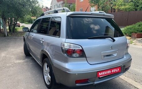 Mitsubishi Outlander III рестайлинг 3, 2005 год, 880 000 рублей, 10 фотография