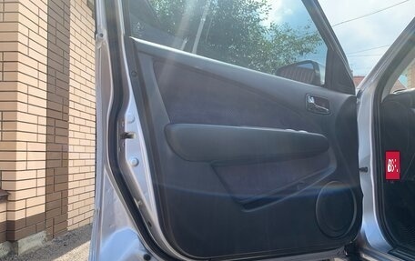 Mitsubishi Outlander III рестайлинг 3, 2005 год, 880 000 рублей, 14 фотография