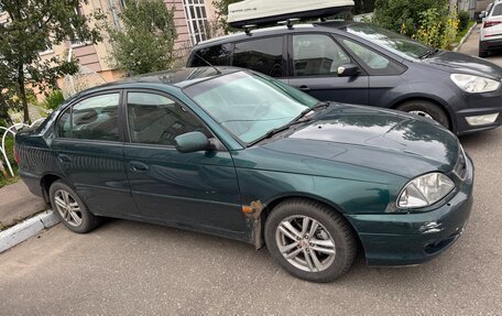 Toyota Avensis III рестайлинг, 2002 год, 450 000 рублей, 3 фотография