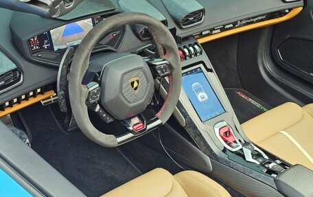 Lamborghini Huracán, 2021 год, 22 000 000 рублей, 9 фотография