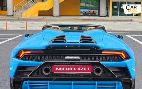 Lamborghini Huracán, 2021 год, 22 000 000 рублей, 6 фотография
