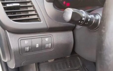Hyundai Solaris II рестайлинг, 2013 год, 870 000 рублей, 11 фотография