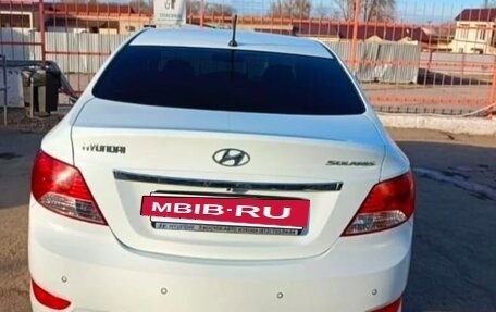 Hyundai Solaris II рестайлинг, 2013 год, 870 000 рублей, 4 фотография