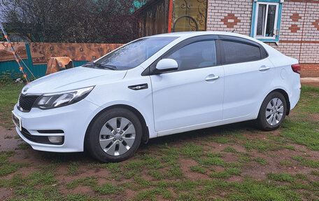 KIA Rio III рестайлинг, 2015 год, 830 000 рублей, 3 фотография