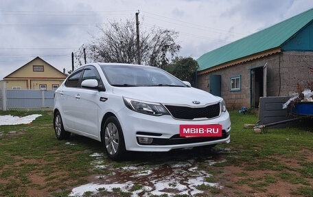 KIA Rio III рестайлинг, 2015 год, 830 000 рублей, 2 фотография