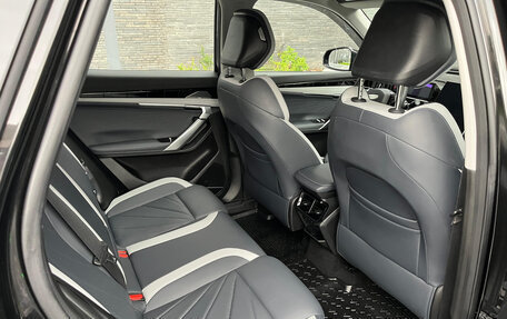 Geely Atlas, 2024 год, 2 650 000 рублей, 9 фотография