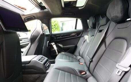 Porsche Panamera, 2025 год, 23 000 000 рублей, 14 фотография