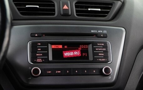 KIA Rio III рестайлинг, 2015 год, 1 169 050 рублей, 19 фотография