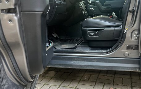 Land Rover Freelander II рестайлинг 2, 2010 год, 1 198 000 рублей, 10 фотография