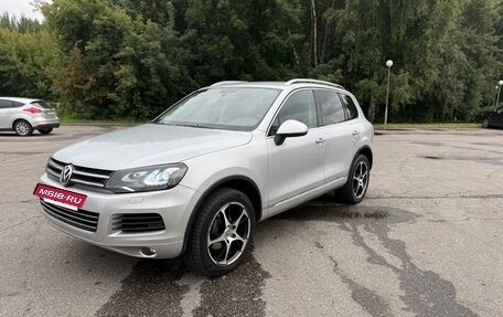 Volkswagen Touareg III, 2012 год, 2 200 000 рублей, 2 фотография