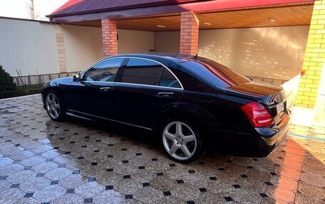 Mercedes-Benz S-Класс, 2010 год, 1 800 000 рублей, 2 фотография