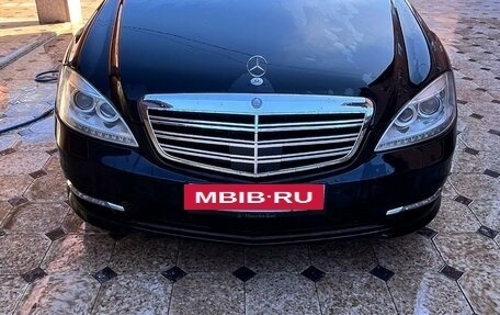 Mercedes-Benz S-Класс, 2010 год, 1 800 000 рублей, 5 фотография