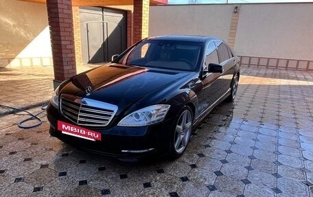 Mercedes-Benz S-Класс, 2010 год, 1 800 000 рублей, 4 фотография