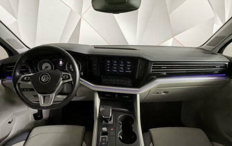 Volkswagen Touareg III, 2019 год, 5 650 000 рублей, 11 фотография