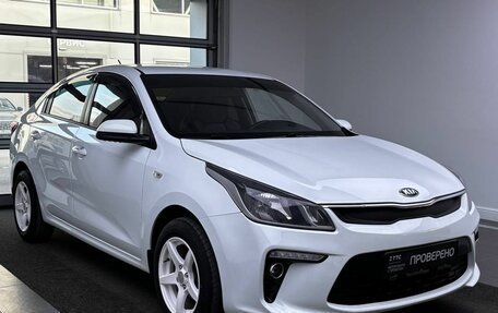 KIA Rio IV, 2018 год, 1 349 000 рублей, 3 фотография
