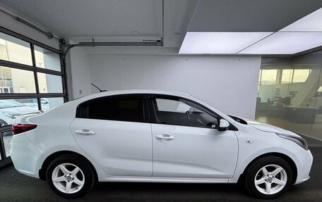 KIA Rio IV, 2018 год, 1 349 000 рублей, 5 фотография