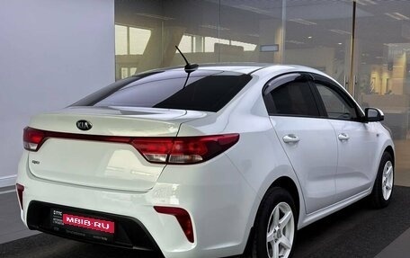 KIA Rio IV, 2018 год, 1 349 000 рублей, 6 фотография