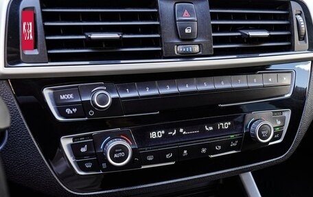 BMW 1 серия, 2017 год, 1 390 000 рублей, 14 фотография