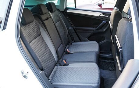 Volkswagen Tiguan II, 2017 год, 2 430 000 рублей, 7 фотография