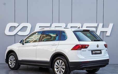 Volkswagen Tiguan II, 2017 год, 2 430 000 рублей, 2 фотография