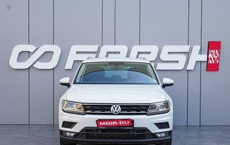 Volkswagen Tiguan II, 2017 год, 2 430 000 рублей, 3 фотография