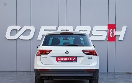 Volkswagen Tiguan II, 2017 год, 2 430 000 рублей, 4 фотография
