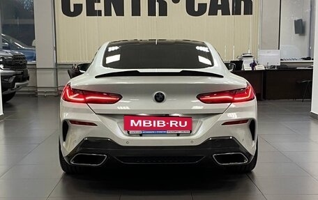 BMW 8 серия, 2019 год, 4 000 000 рублей, 5 фотография