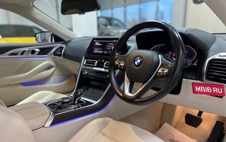 BMW 8 серия, 2019 год, 4 000 000 рублей, 10 фотография