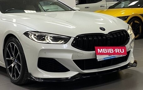BMW 8 серия, 2019 год, 4 000 000 рублей, 20 фотография