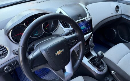 Chevrolet Cruze II, 2013 год, 850 000 рублей, 15 фотография