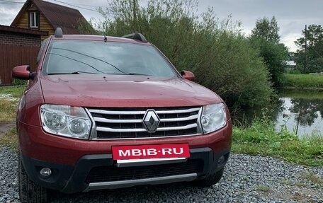 Renault Duster I рестайлинг, 2014 год, 900 000 рублей, 2 фотография