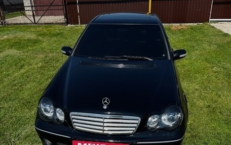 Mercedes-Benz C-Класс, 2004 год, 630 000 рублей, 2 фотография