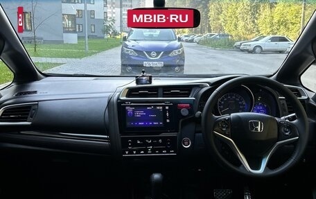 Honda Fit III, 2014 год, 1 030 000 рублей, 8 фотография