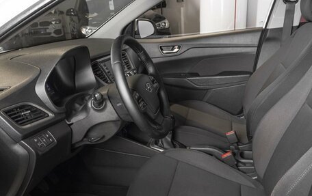Hyundai Solaris II рестайлинг, 2018 год, 1 047 300 рублей, 14 фотография