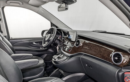 Mercedes-Benz V-Класс, 2018 год, 4 250 000 рублей, 11 фотография