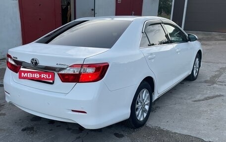 Toyota Camry, 2014 год, 1 800 000 рублей, 4 фотография