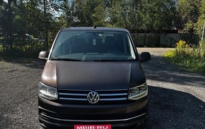Volkswagen Caravelle T6 рестайлинг, 2017 год, 3 500 000 рублей, 1 фотография