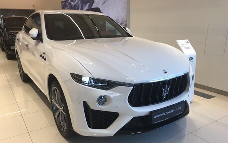 Maserati Levante I, 2023 год, 11 800 000 рублей, 4 фотография