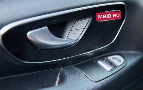 Mercedes-Benz Vito, 2019 год, 3 650 000 рублей, 11 фотография