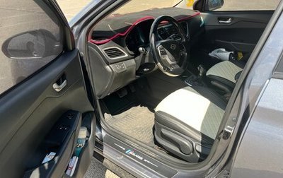 Hyundai Solaris II рестайлинг, 2017 год, 1 050 000 рублей, 1 фотография