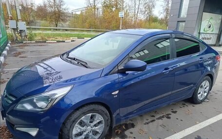 Hyundai Solaris II рестайлинг, 2016 год, 900 000 рублей, 2 фотография
