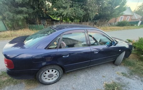 Audi A4, 1999 год, 550 000 рублей, 3 фотография