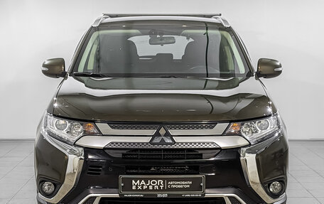 Mitsubishi Outlander III рестайлинг 3, 2020 год, 2 195 000 рублей, 2 фотография