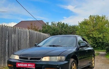 Honda Accord VII рестайлинг, 1997 год, 300 000 рублей, 1 фотография