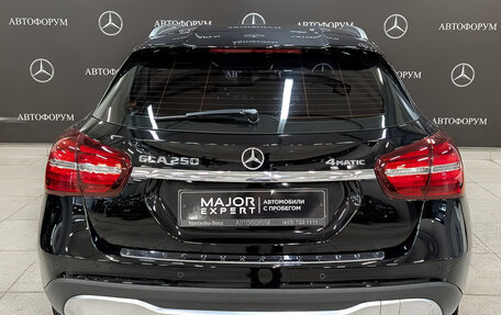 Mercedes-Benz GLA, 2018 год, 2 395 000 рублей, 6 фотография