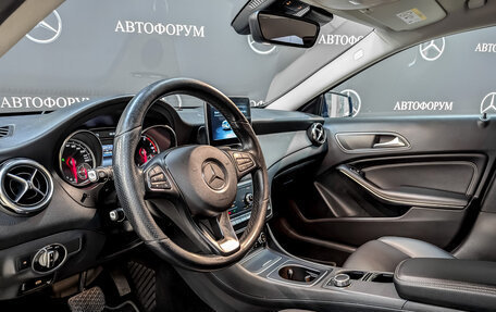 Mercedes-Benz GLA, 2018 год, 2 395 000 рублей, 16 фотография